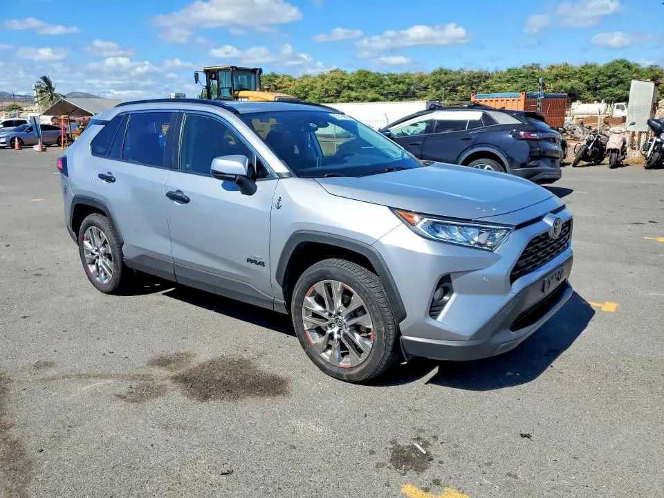 2019 TOYOTA RAV4 XLE PREMIUM  