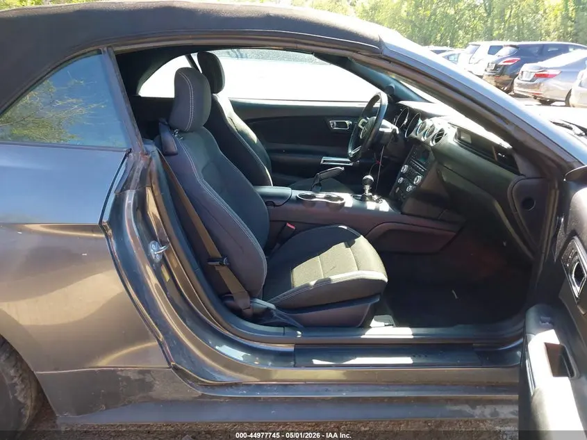 2015 FORD MUSTANG V6