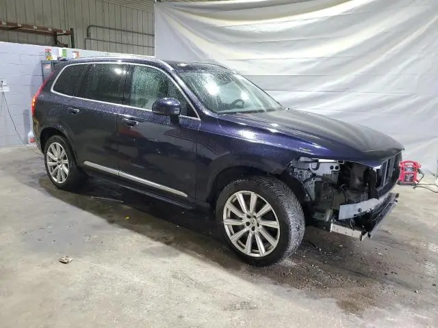 2017 VOLVO XC90 T6  