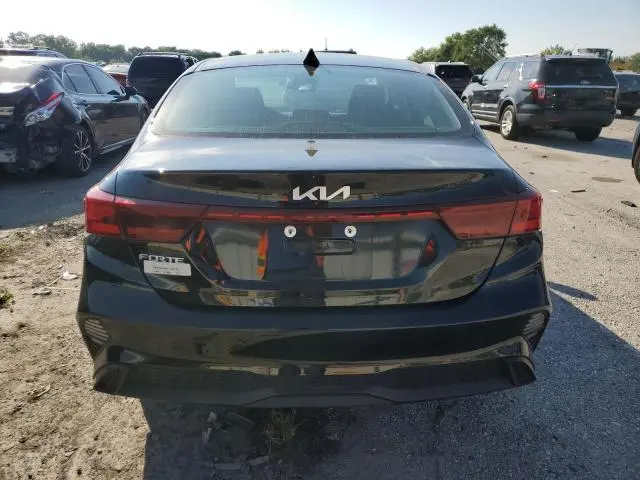 2024 KIA FORTE LX  