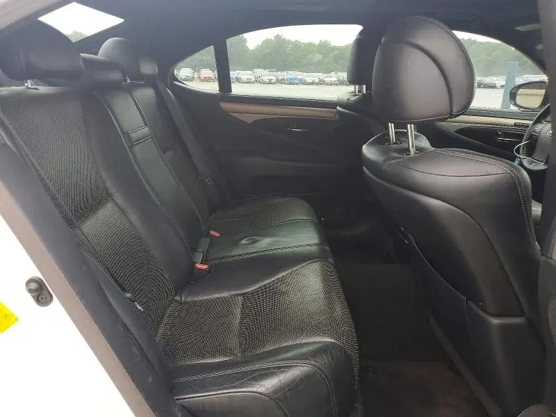 2013 LEXUS LS 460  