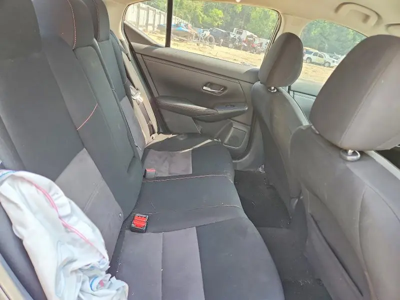 2022 NISSAN SENTRA SR  