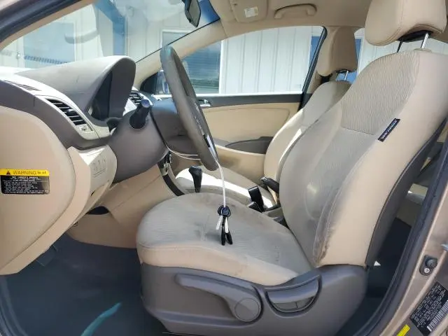 2012 HYUNDAI ACCENT GLS  