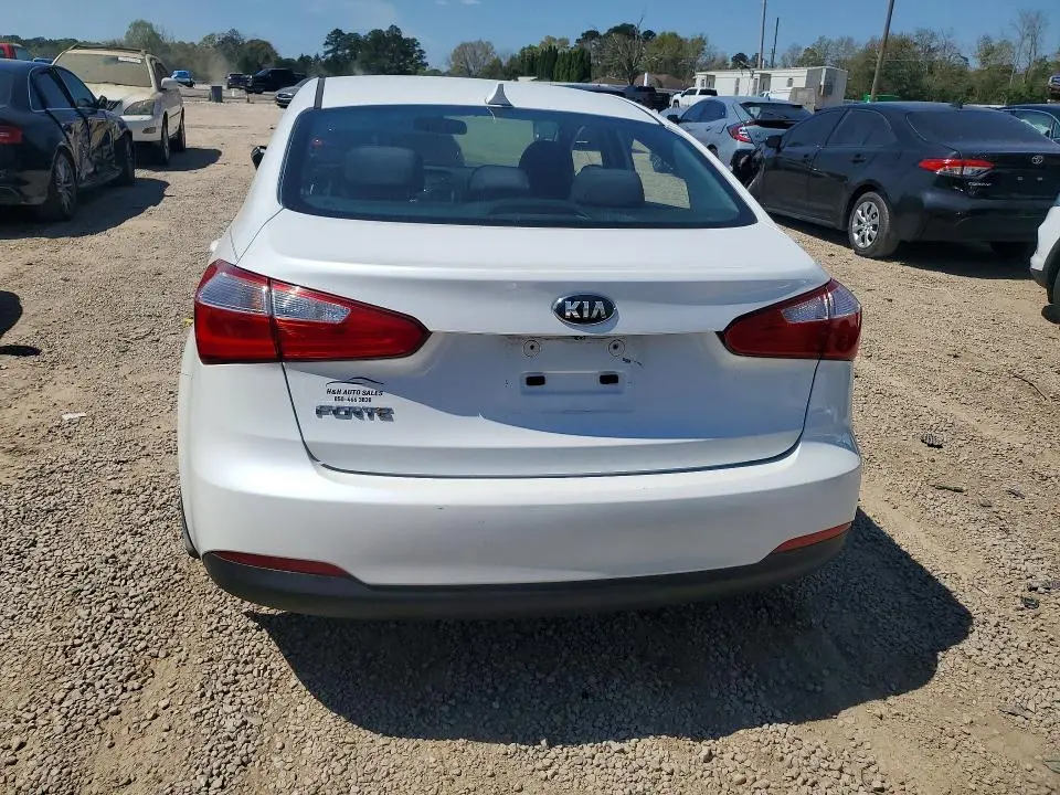 2016 KIA FORTE LX  