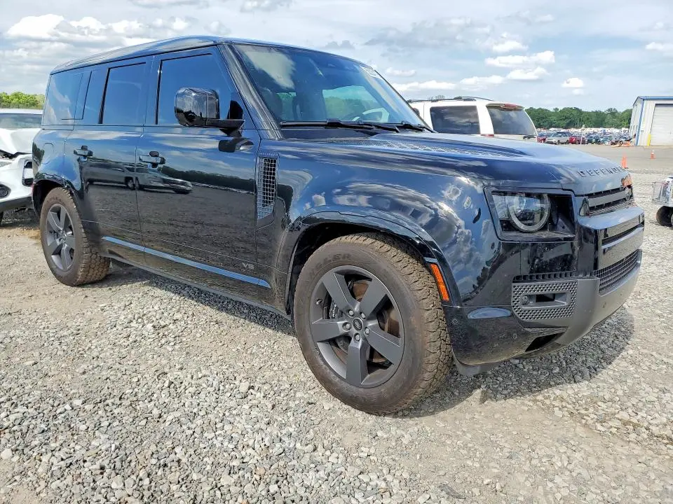 2025 LAND ROVER DEFENDER 110  