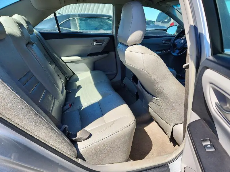 2015 TOYOTA CAMRY LE  