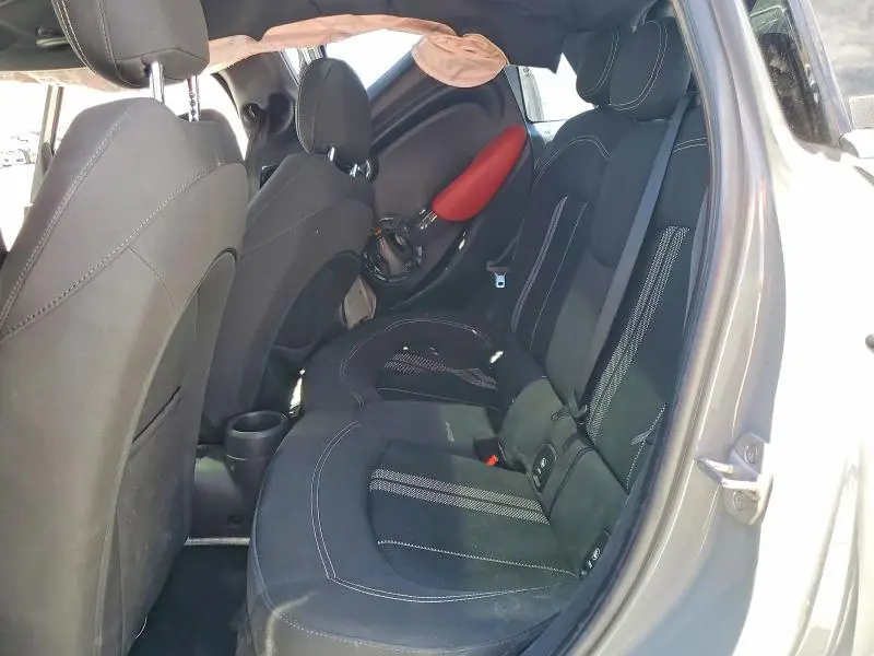 2018 MINI COOPER   