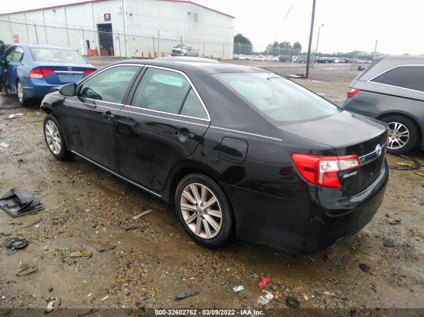 2012 TOYOTA CAMRY XLE