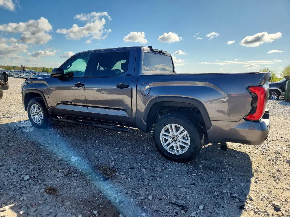 2025 TOYOTA TUNDRA SR5  
