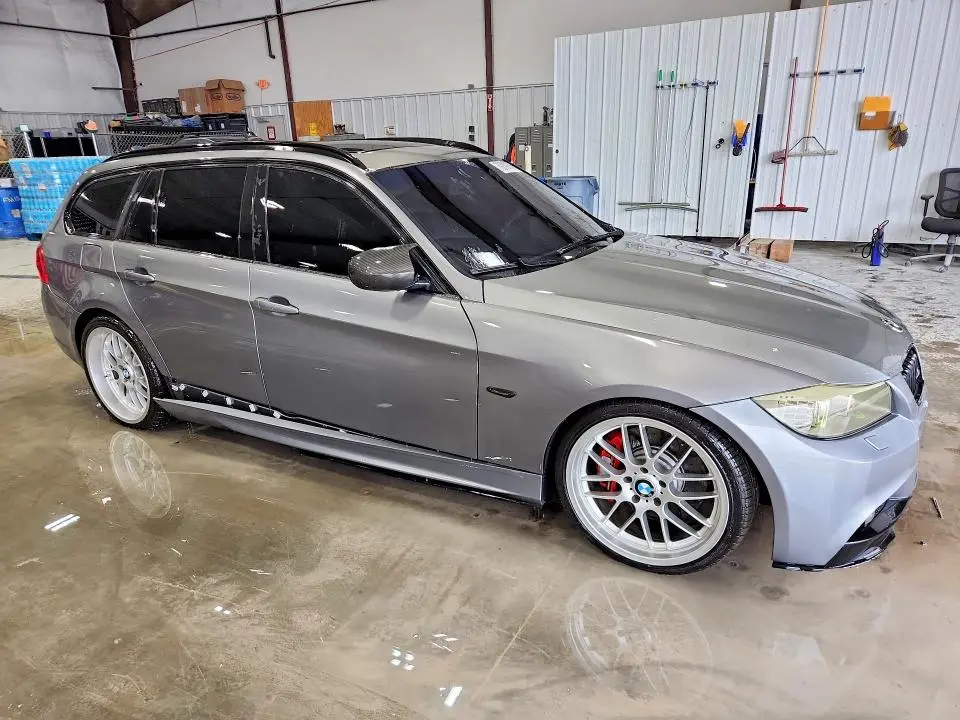 2011 BMW 328 XI  