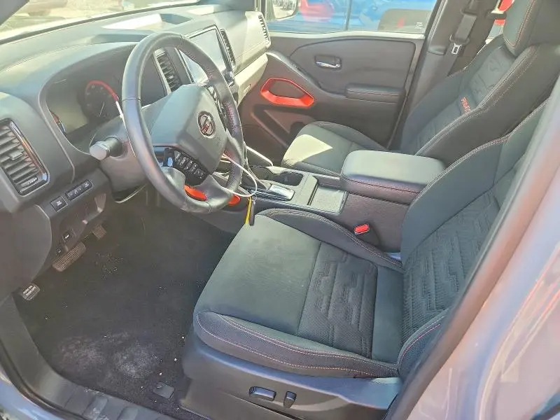 2024 NISSAN FRONTIER PRO-4X  