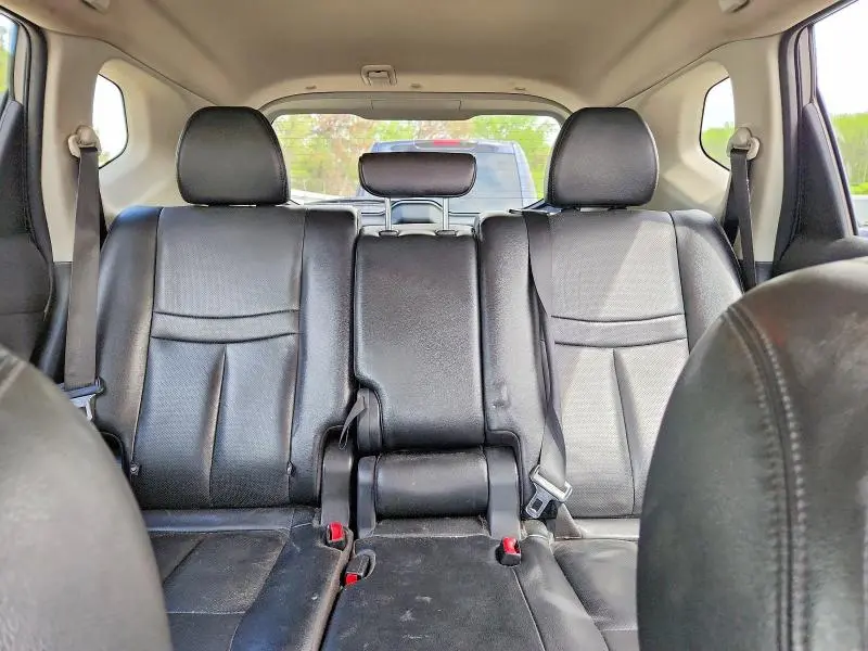 2015 NISSAN ROGUE SL  
