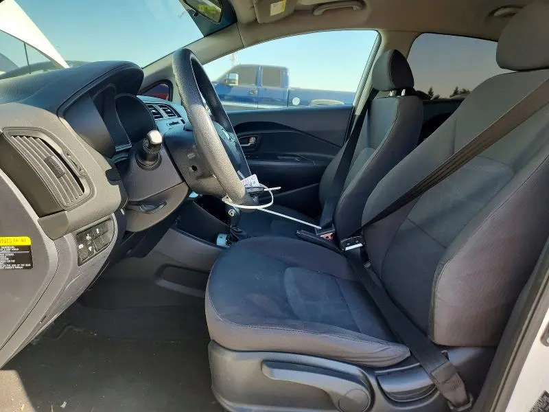 2014 KIA RIO LX  
