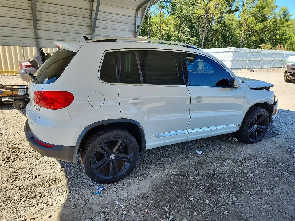 2014 VOLKSWAGEN TIGUAN S  