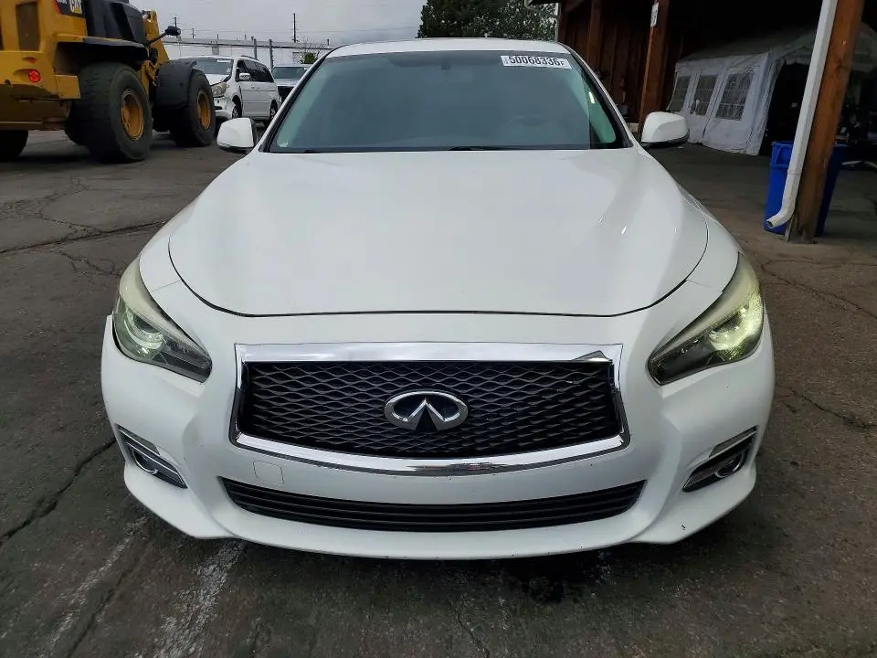 2015 INFINITI Q50 BASE  