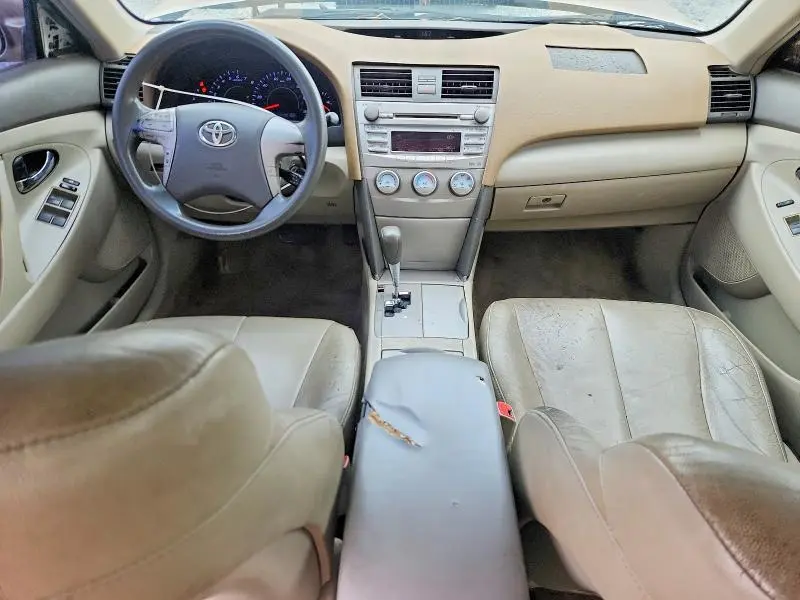 2010 TOYOTA CAMRY LE  