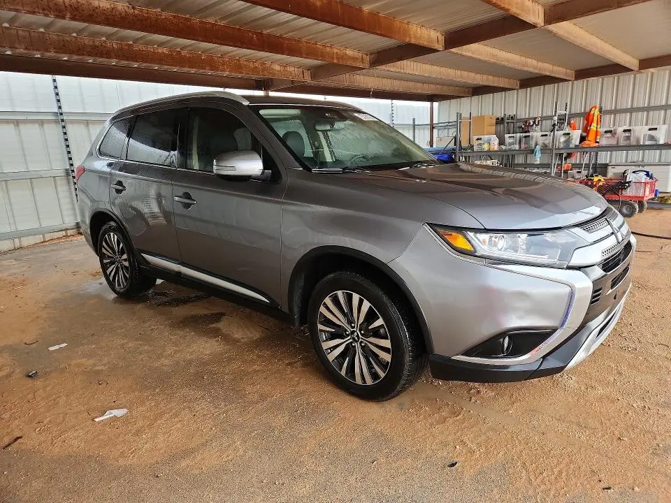 2020 MITSUBISHI OUTLANDER SE  