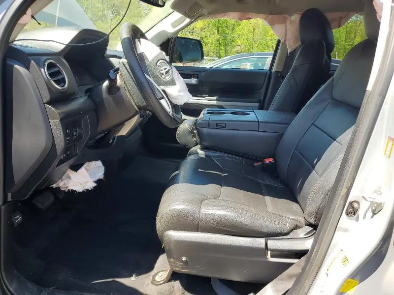 2019 TOYOTA TUNDRA SR5  
