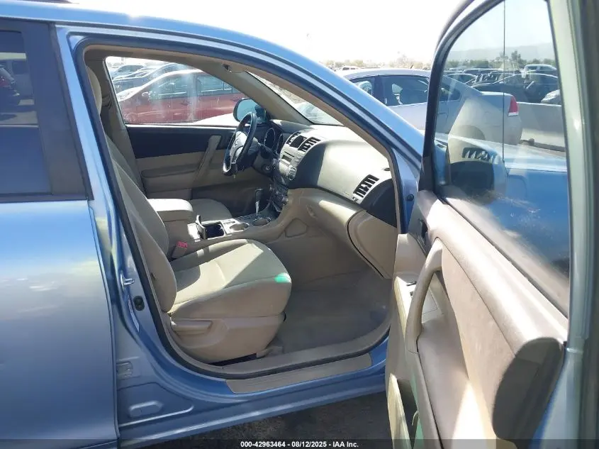 2010 TOYOTA HIGHLANDER BASE V6