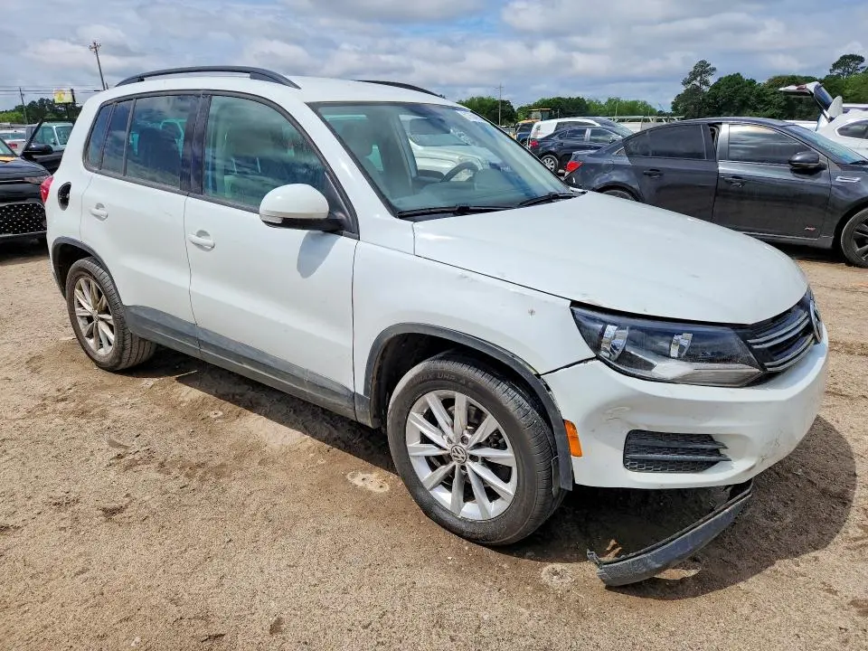 2015 VOLKSWAGEN TIGUAN S  