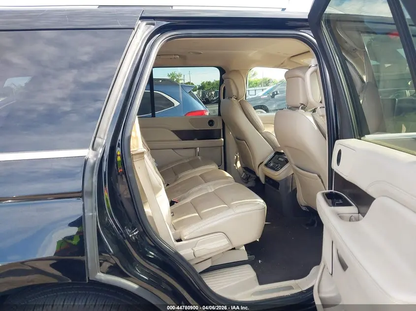 2018 LINCOLN NAVIGATOR SELECT