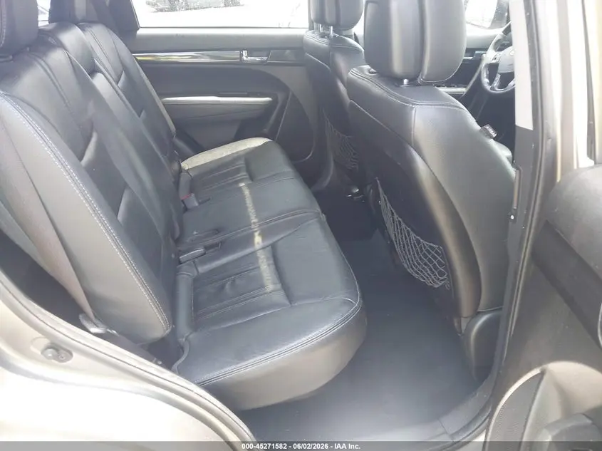 2013 KIA SORENTO SX