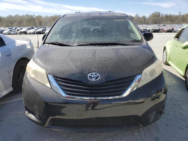 2012 TOYOTA SIENNA LE