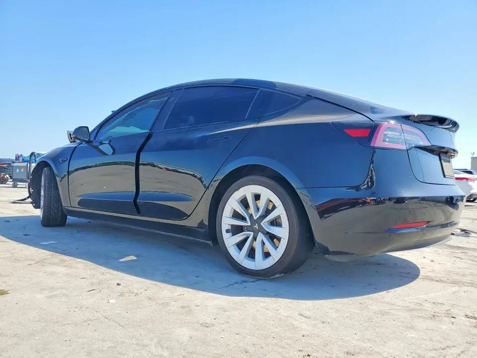 2021 TESLA MODEL 3   