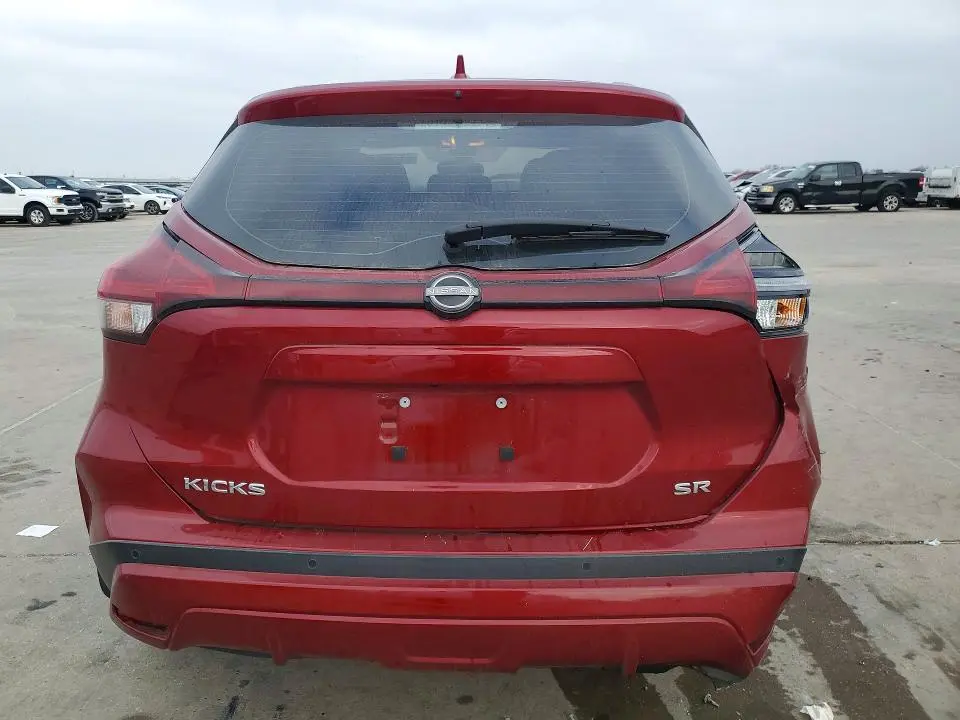 2023 NISSAN KICKS SR  