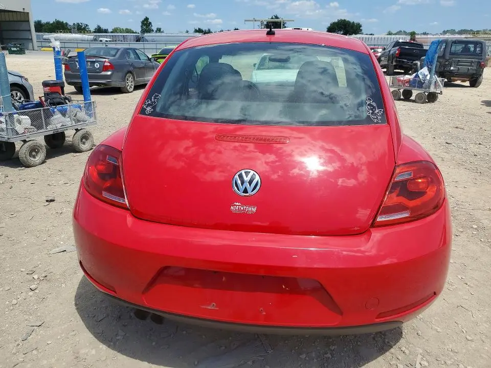 2013 VOLKSWAGEN BEETLE   
