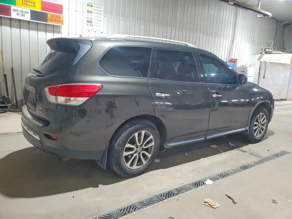 2015 NISSAN PATHFINDER SV  
