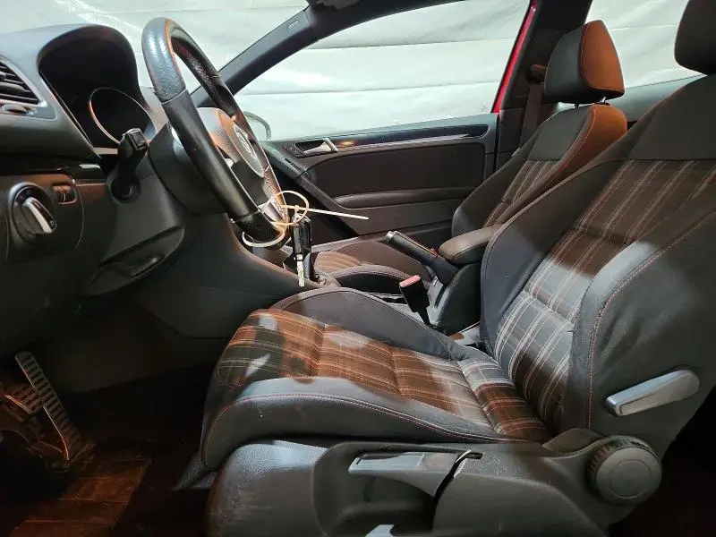 2011 VOLKSWAGEN GTI   