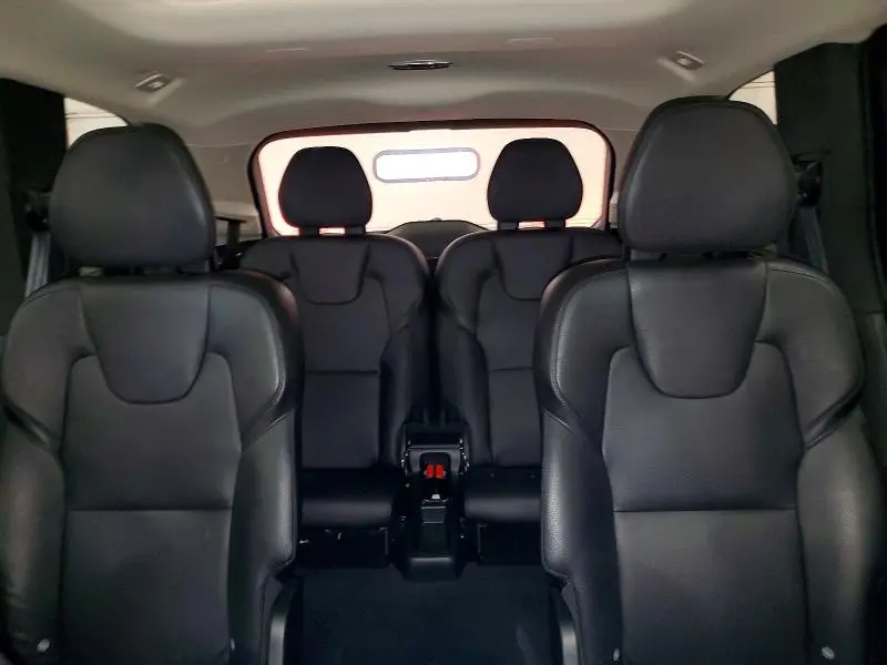 2020 VOLVO XC90 T6 MOMENTUM  