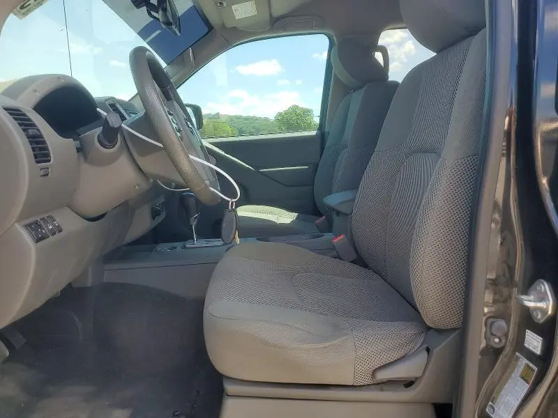 2021 NISSAN FRONTIER SV  