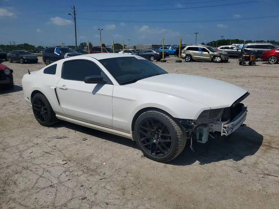 2013 FORD MUSTANG   