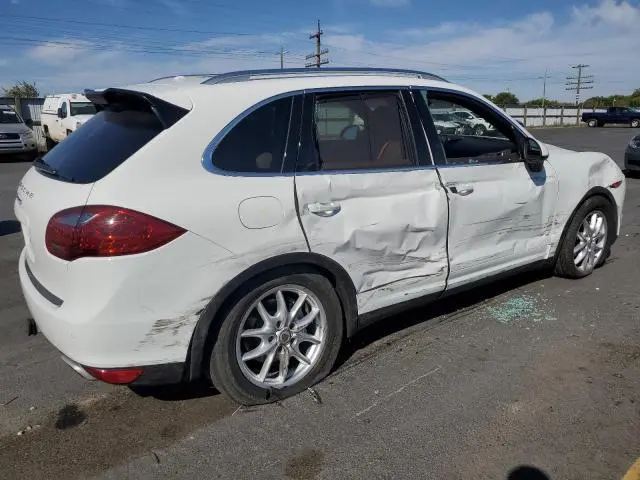2014 PORSCHE CAYENNE S  