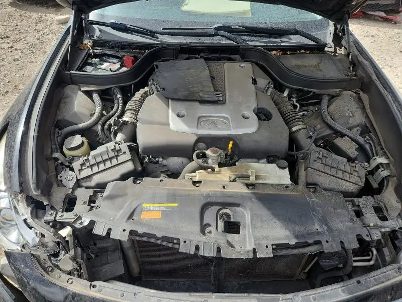 2015 INFINITI Q40 BASE  
