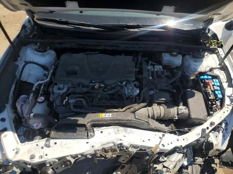 2022 TOYOTA AVALON XLE  