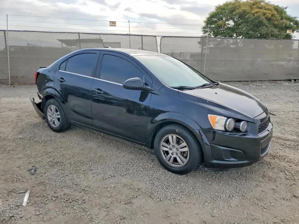 2015 CHEVROLET SONIC LT  
