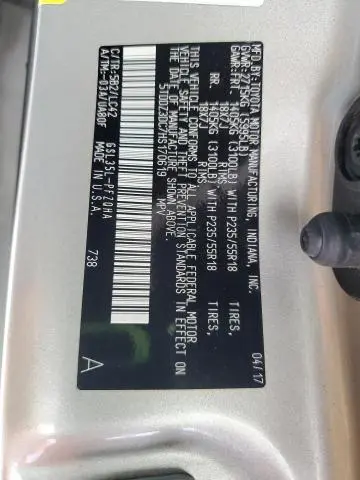 2017 TOYOTA SIENNA XLE  