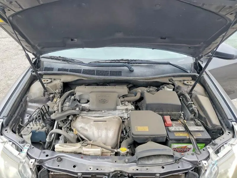 2014 TOYOTA CAMRY SE  