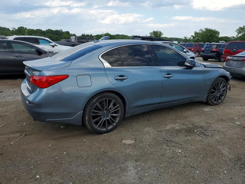 2016 INFINITI Q50 RED SPORT 400  