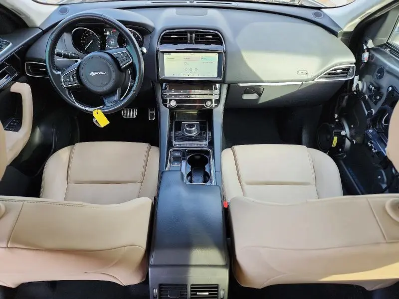 2019 JAGUAR F-PACE PREMIUM  