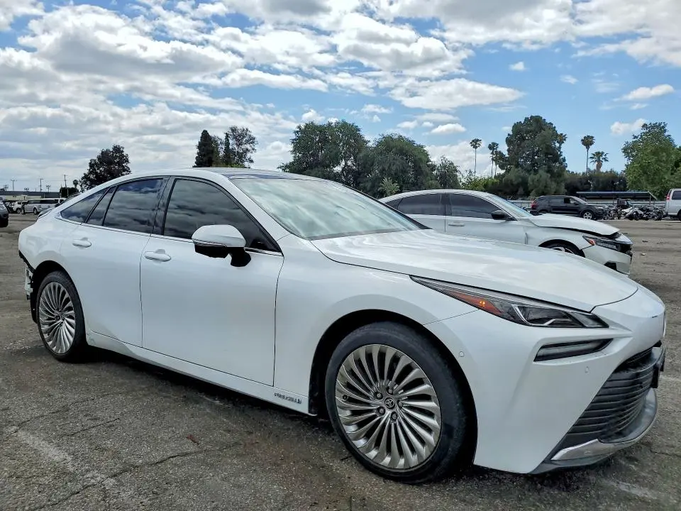 2021 TOYOTA MIRAI LIMITED  