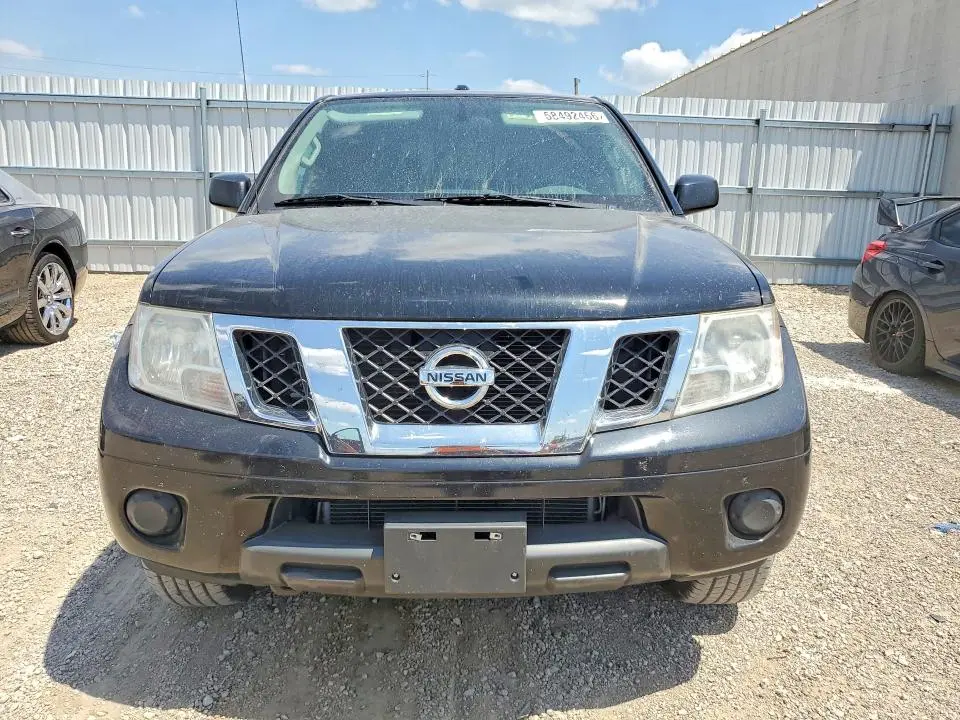 2016 NISSAN FRONTIER SV V6  