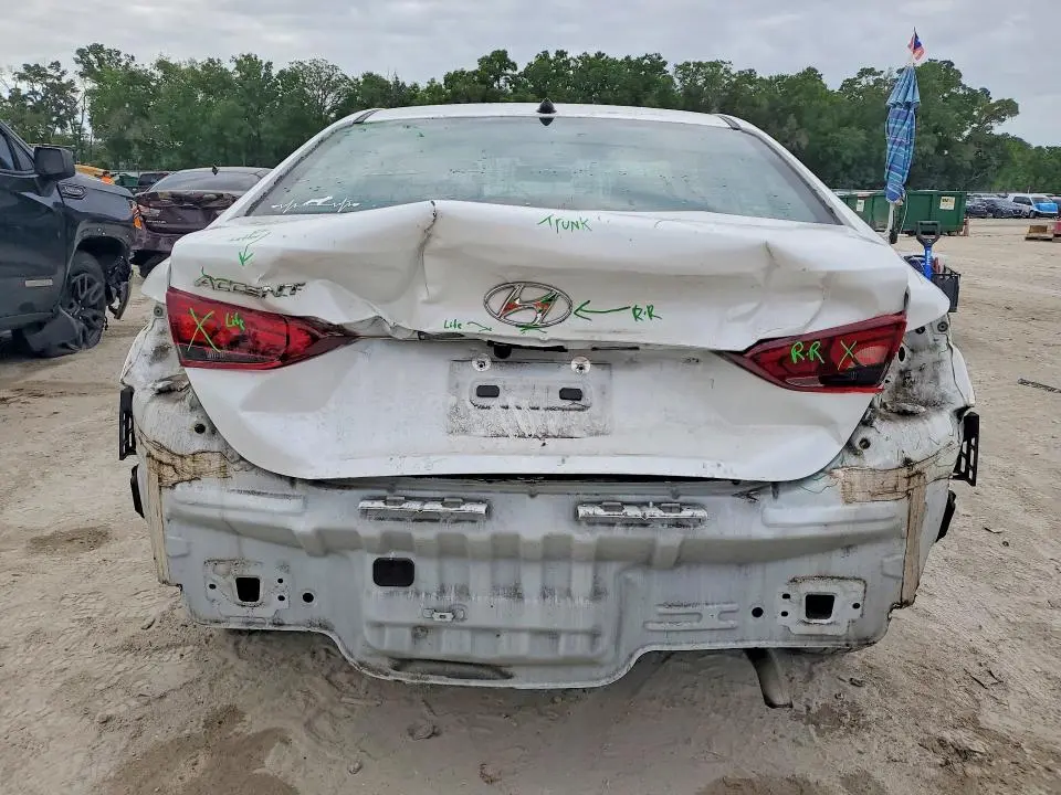 2022 HYUNDAI ACCENT SE  