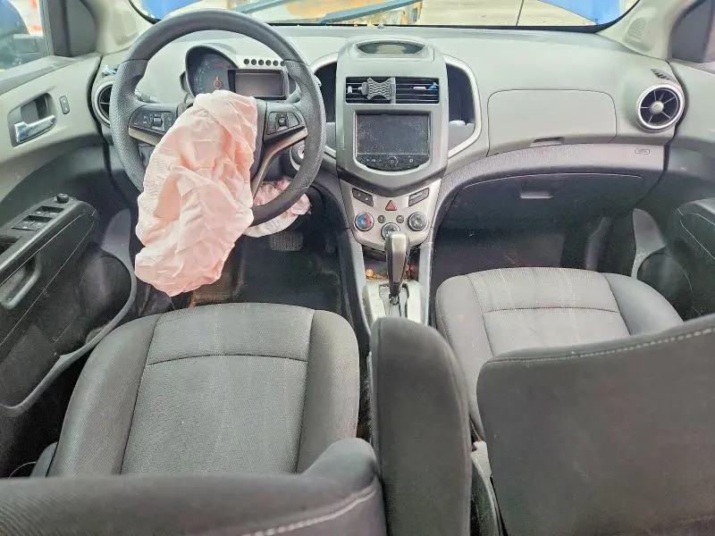 2014 CHEVROLET SONIC LT  