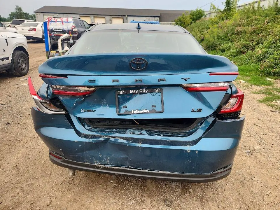 2025 TOYOTA CAMRY LE  