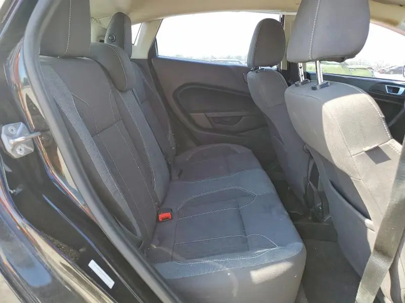 2015 FORD FIESTA SE  