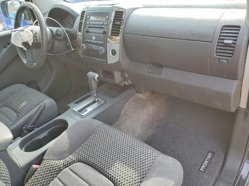 2012 NISSAN FRONTIER SV  